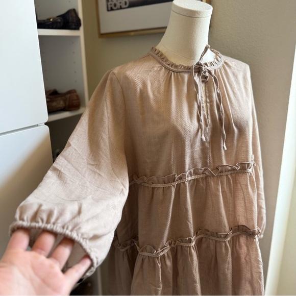 Cato Beautiful Tan Ruffled Long Sleeve Blouse with Collar Detail Size Large - Picture 5 of 10